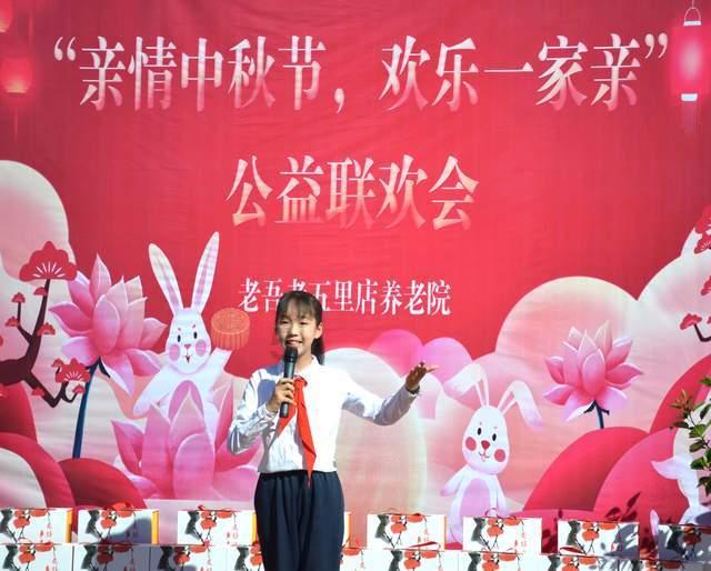 面对疫情，人们可以生活得多努力和乐观？游戏画面