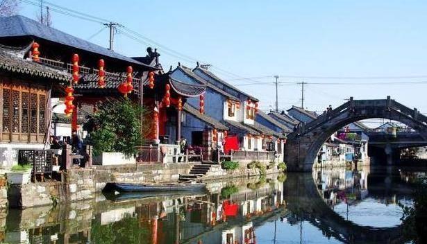 努力跳跃